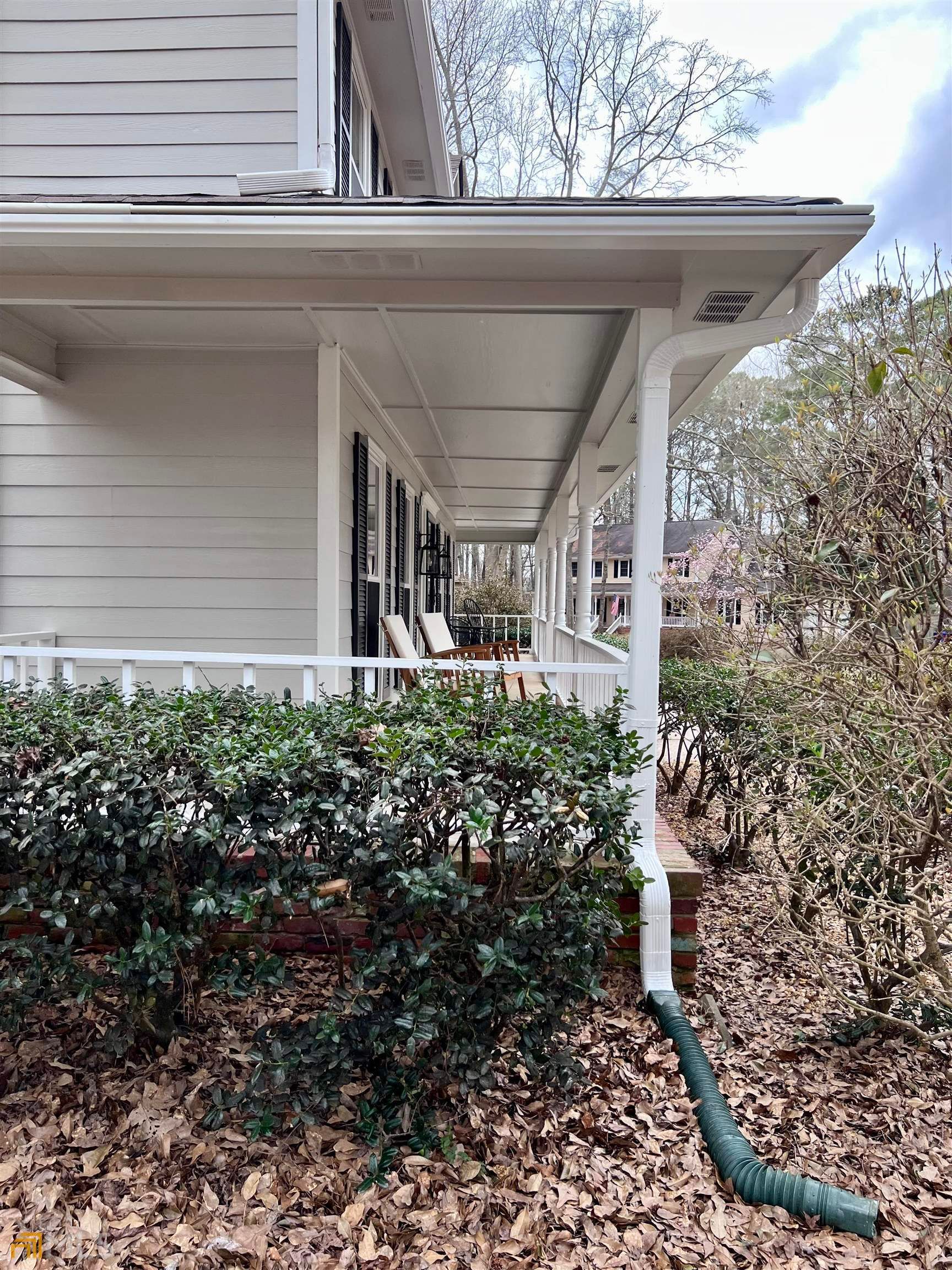 154 Lakeside Drive