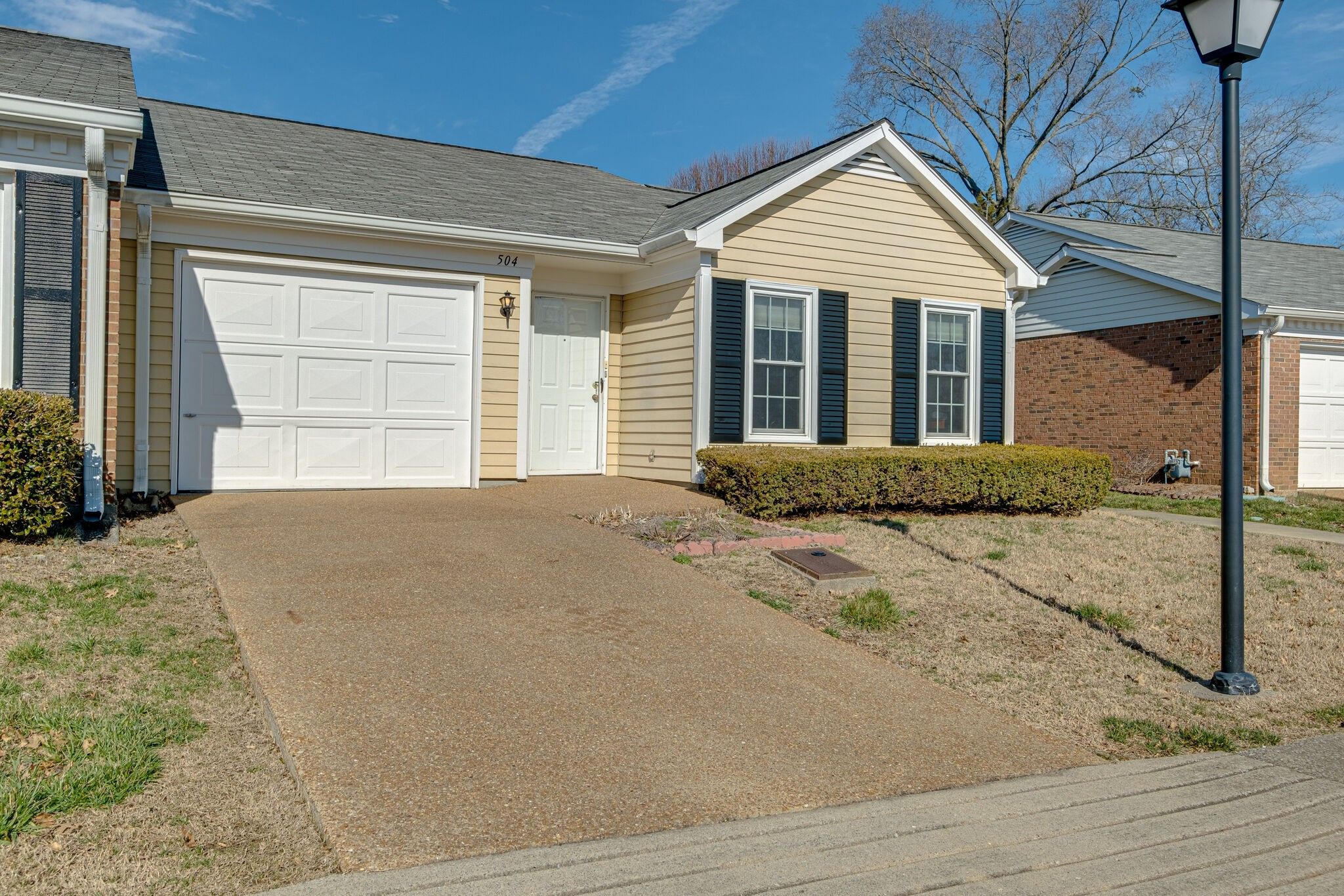 504 Loyola Dr