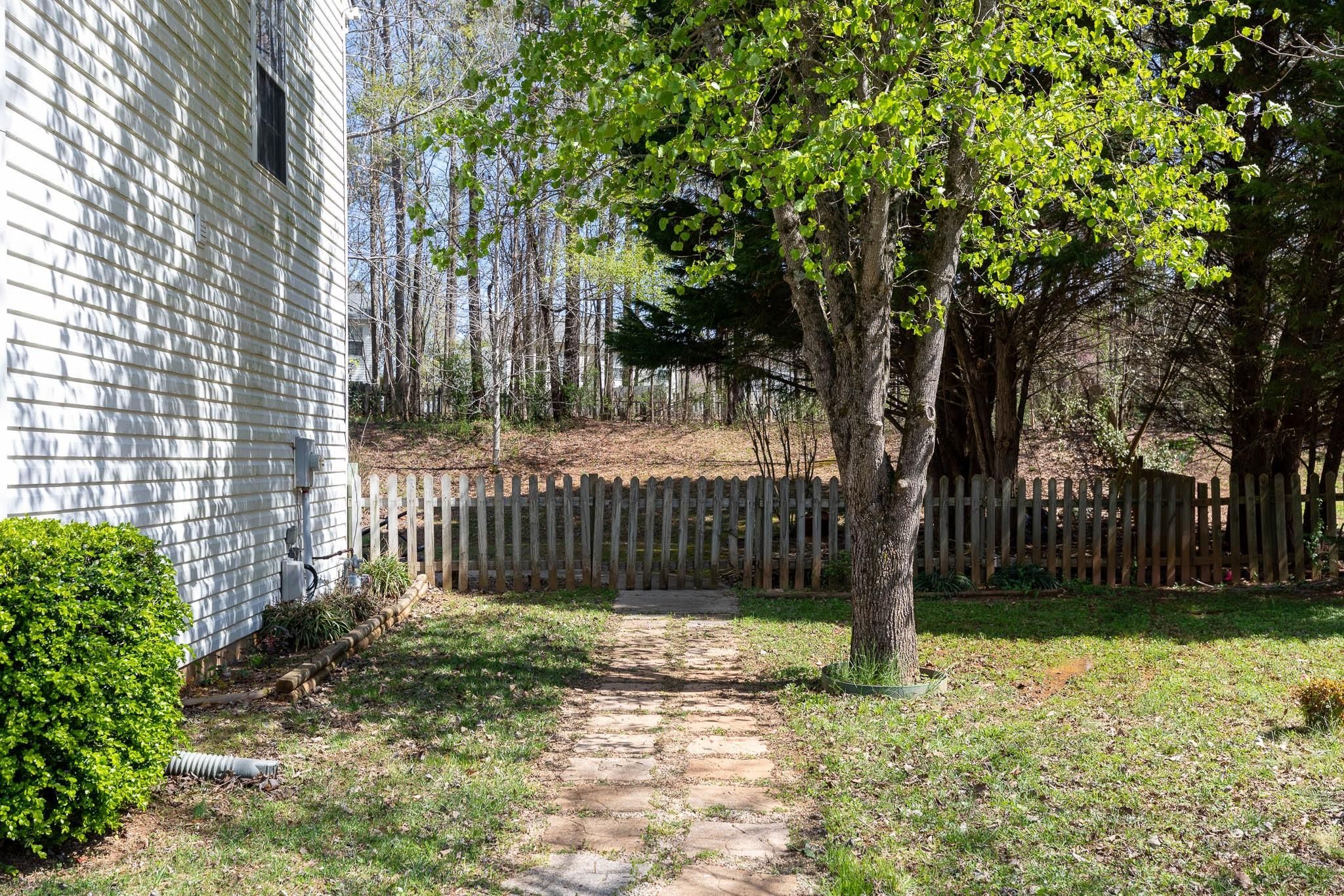 1425 Juniper Hills Lane