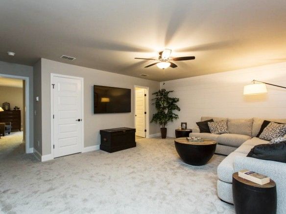 611 Lake Reserve Cv