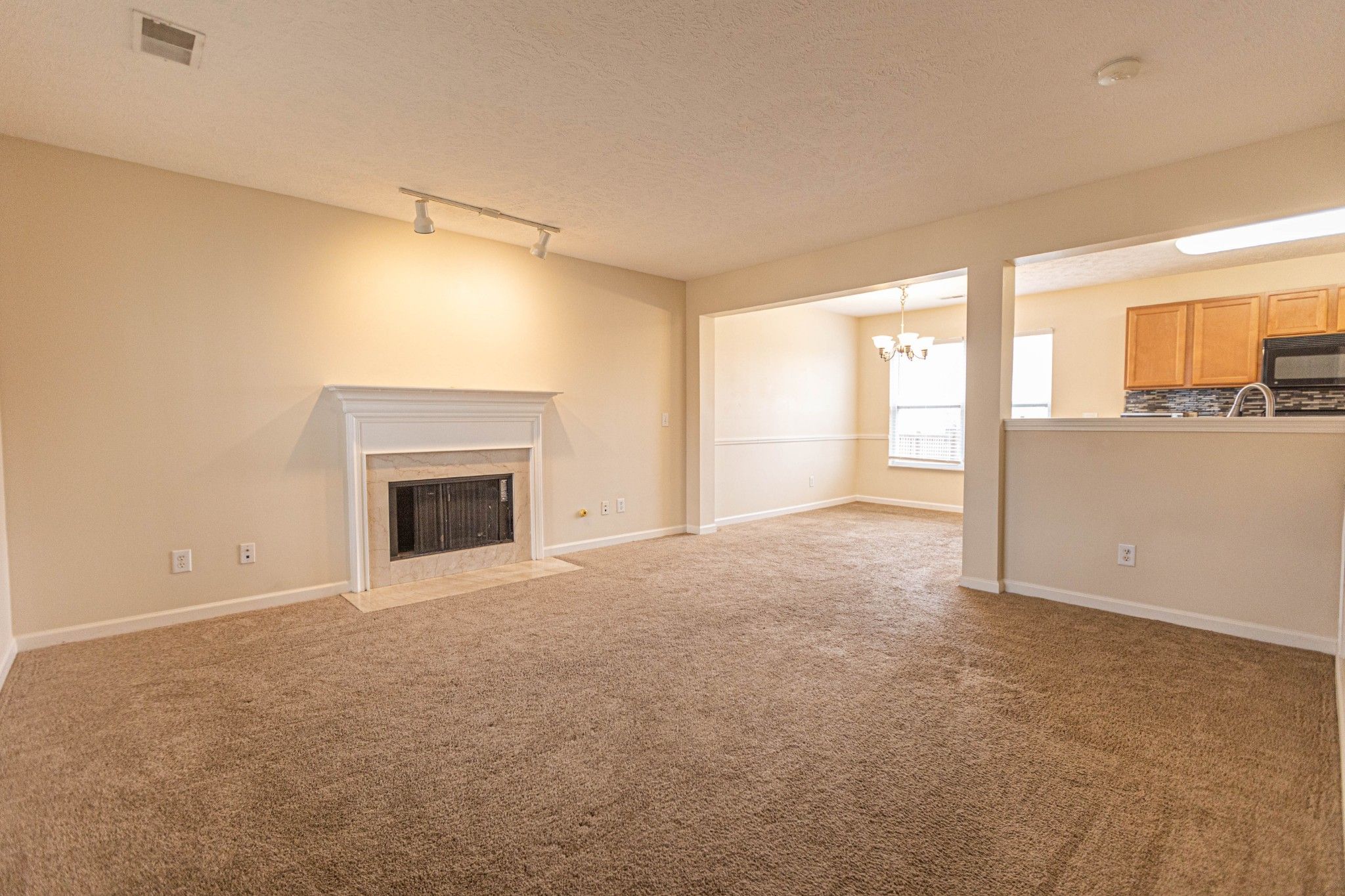1061 Bradford Park Rd