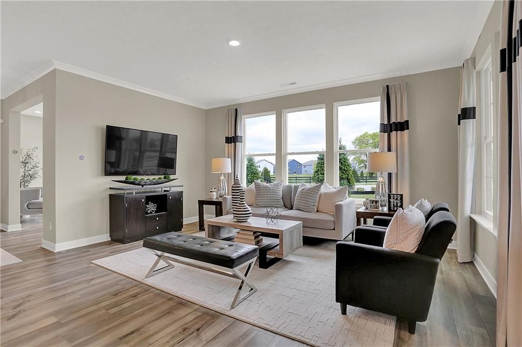 3082 Sharon Circle