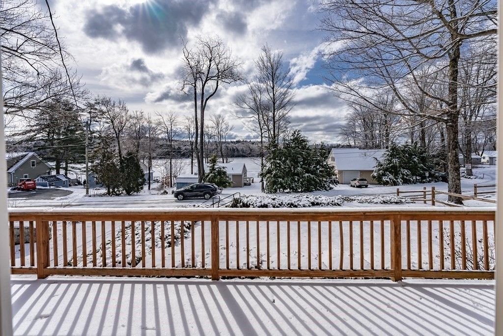 128 Lands End Dr