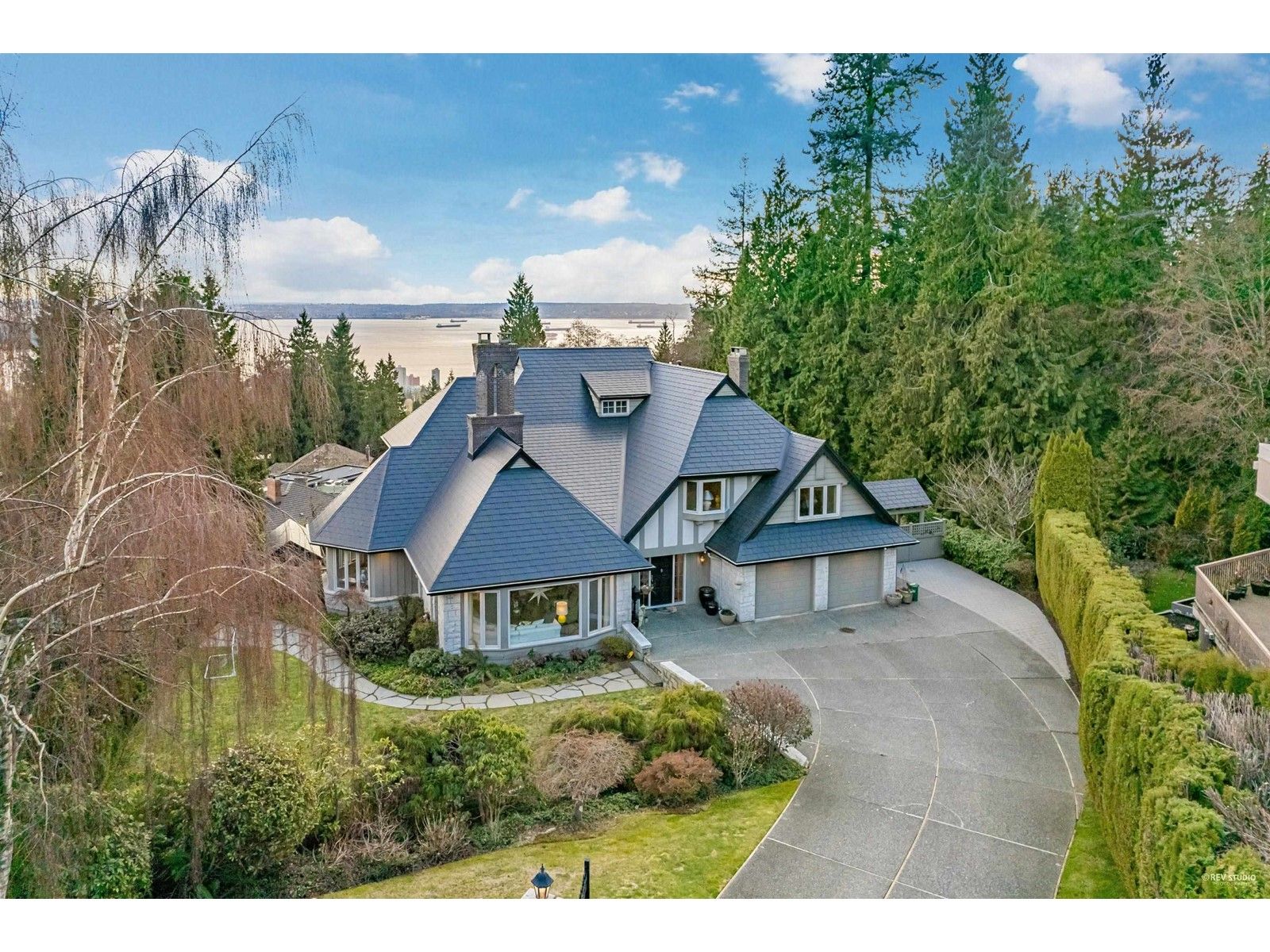 2478 WESTHILL COURT