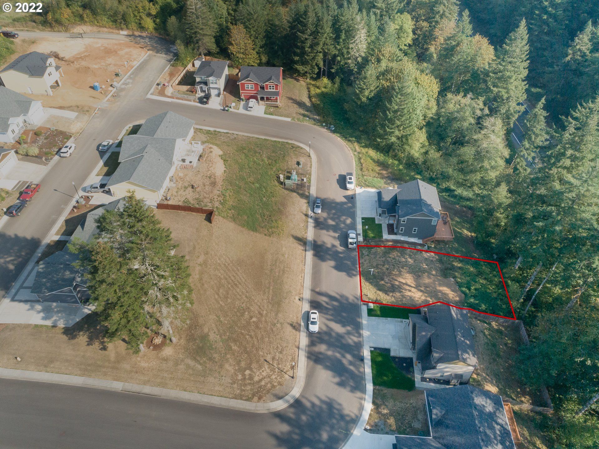 835 NE Virginia Cir