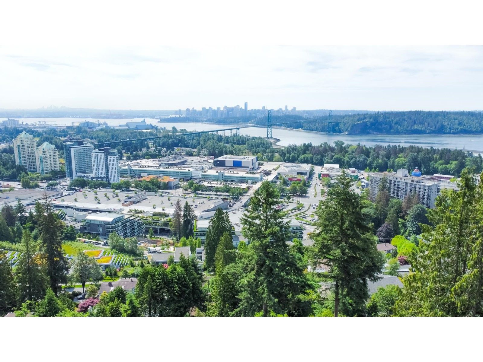 931 ESQUIMALT AVENUE