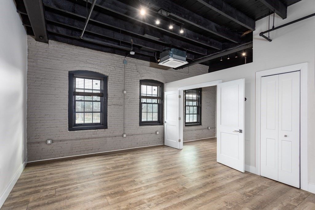 28 Water Street