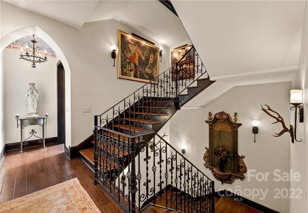 4 Wood Lily Trail
