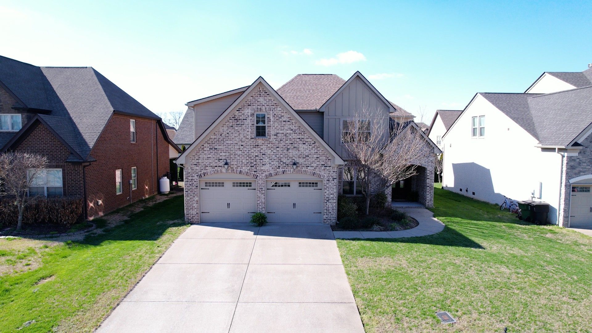 1121 Stockwell Dr