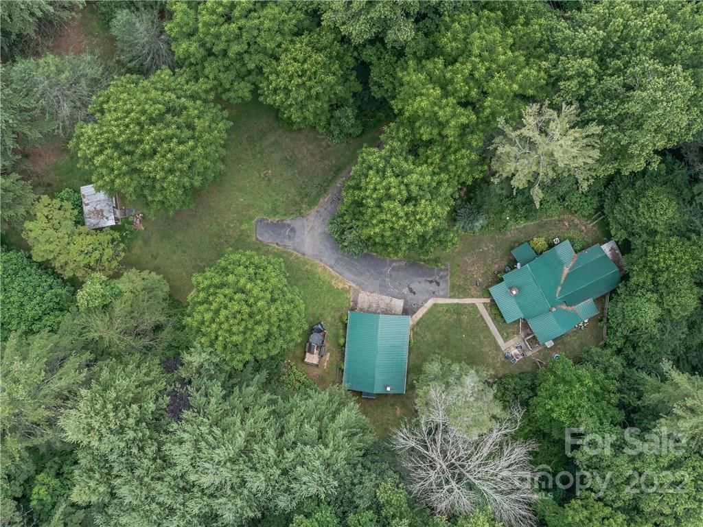 40 Hemlock Hill Drive