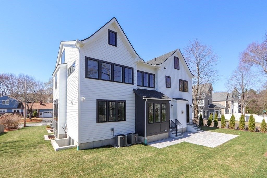 38 Jarvis Cir
