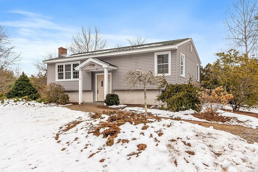 15 Center Drive