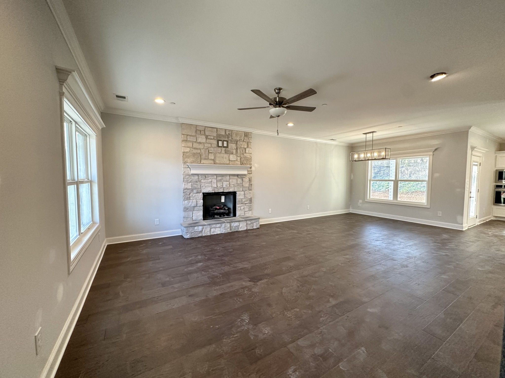 1213 White Rock Road