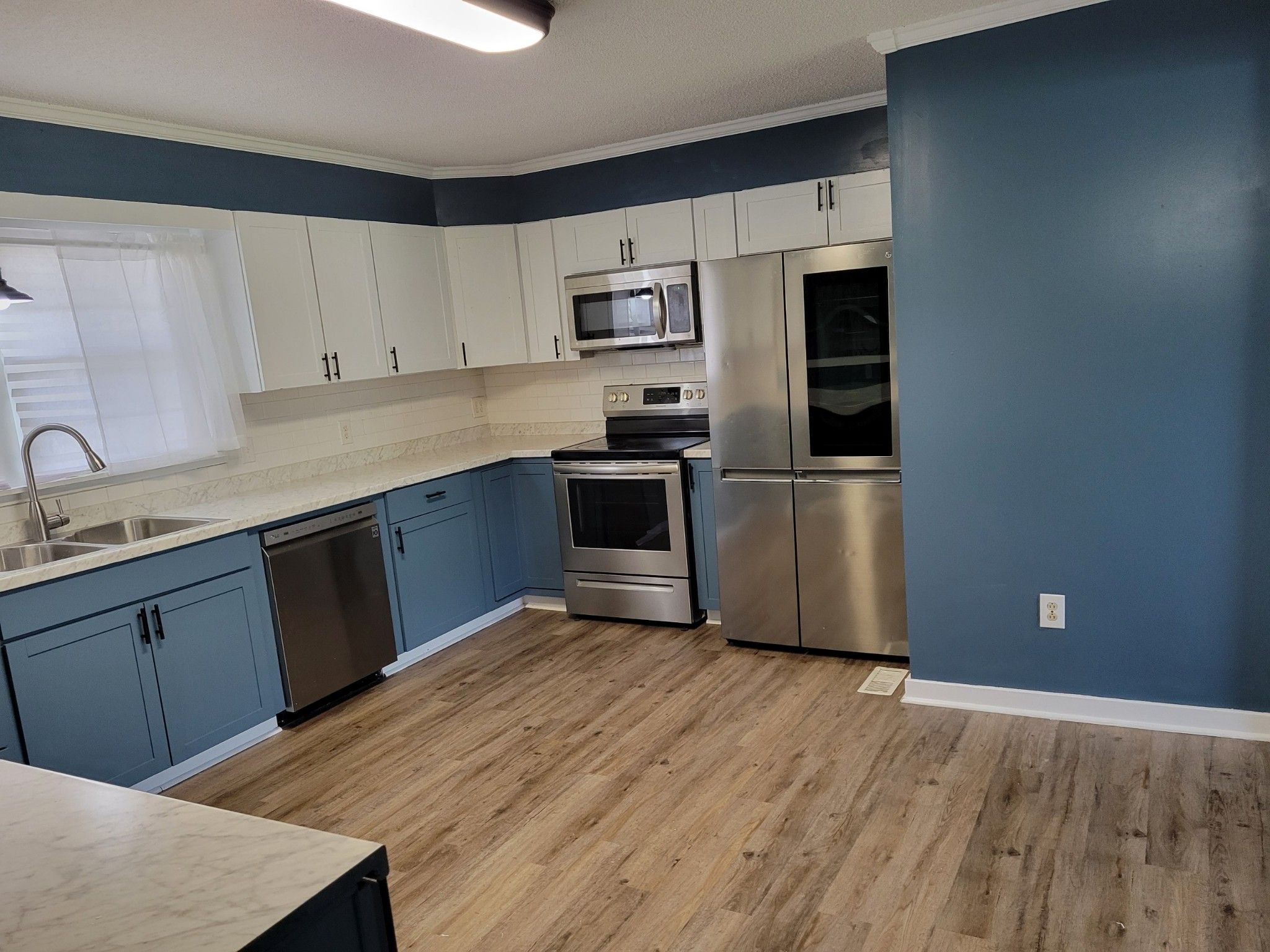 312 Blue Ribbon Pkwy