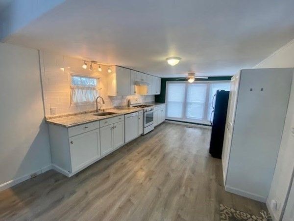 270 Littleton Rd