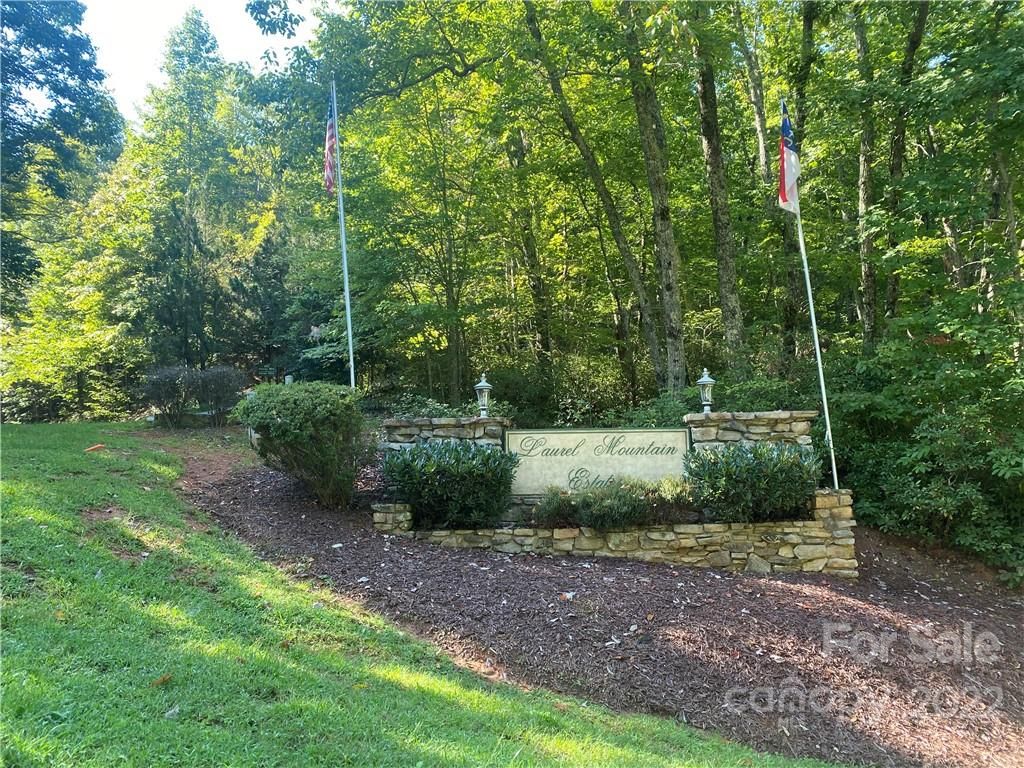 4 Hibiscus Court