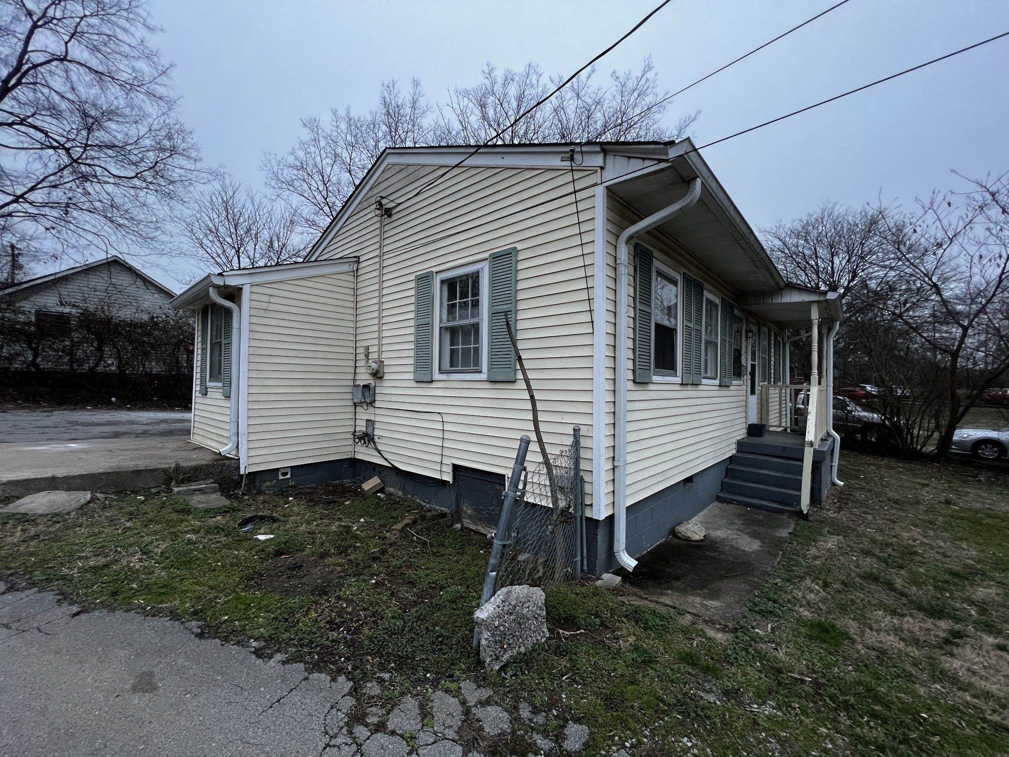 220 Myatt Dr