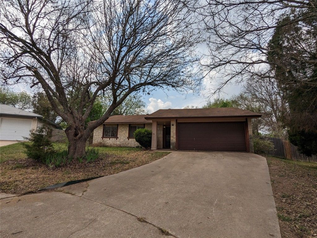 605 Sundial Cove