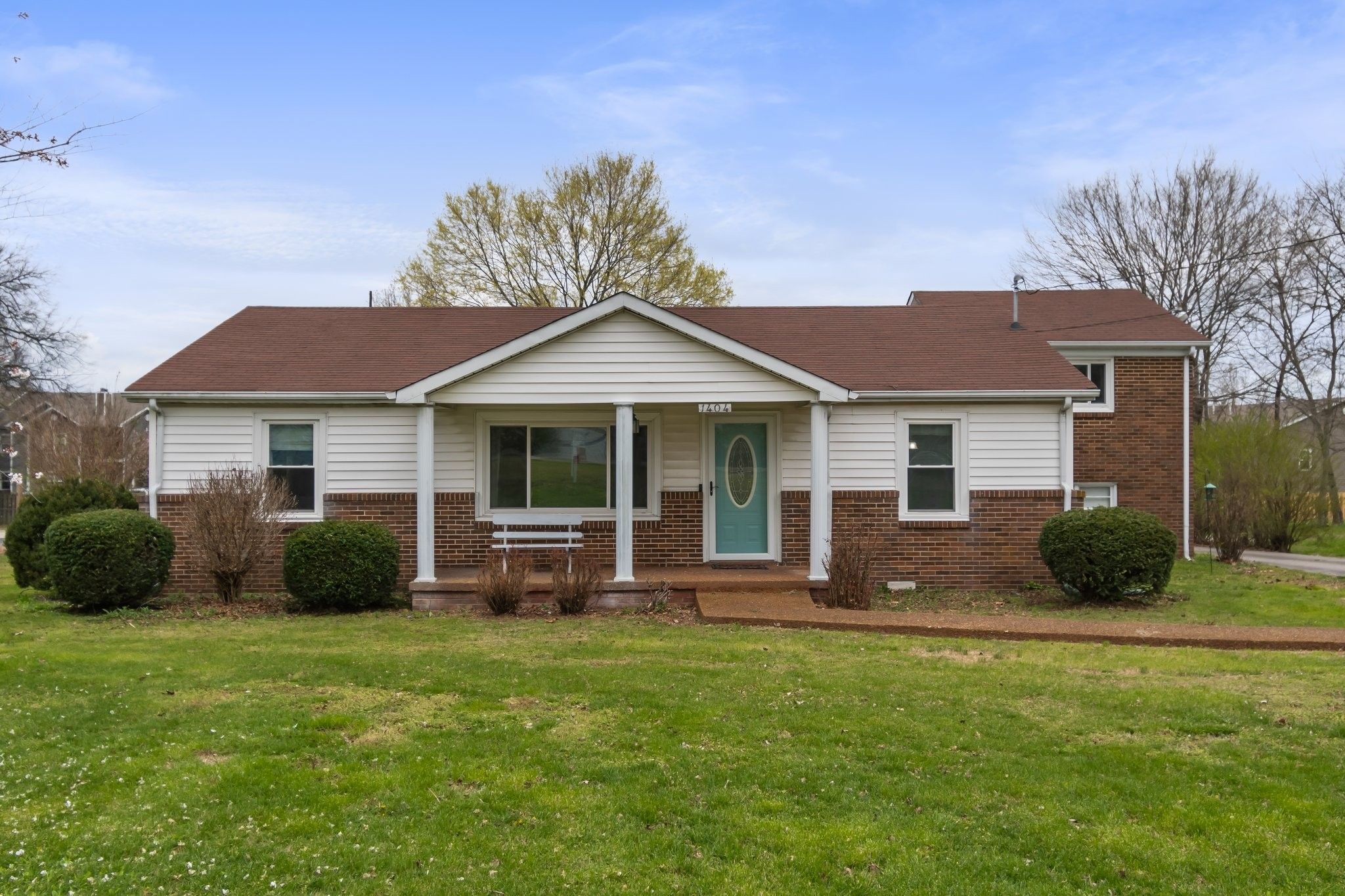 1404 Williamsport Pike