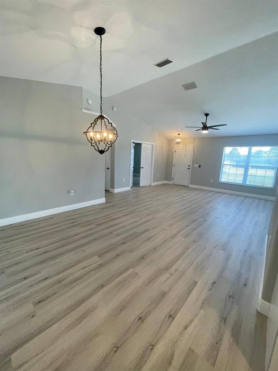 8351 SW 135th Loop