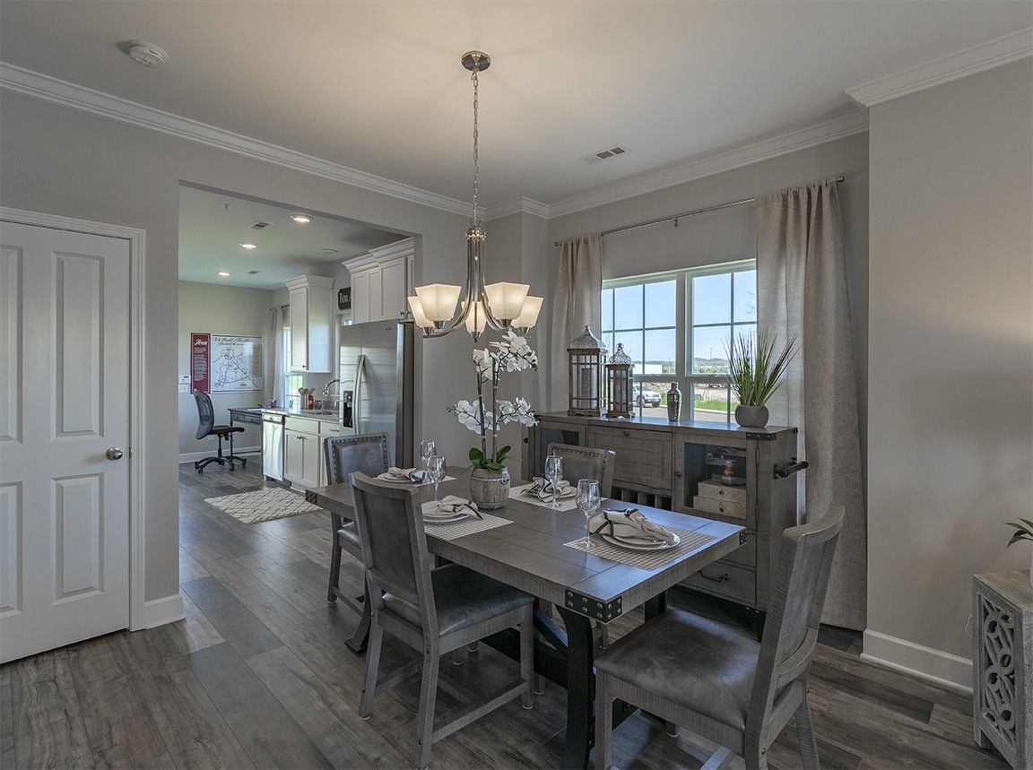 3256 Tasker Dr