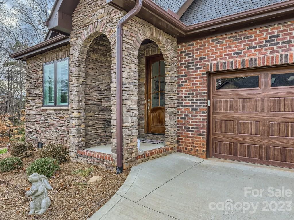 6083 Gold Springs Way