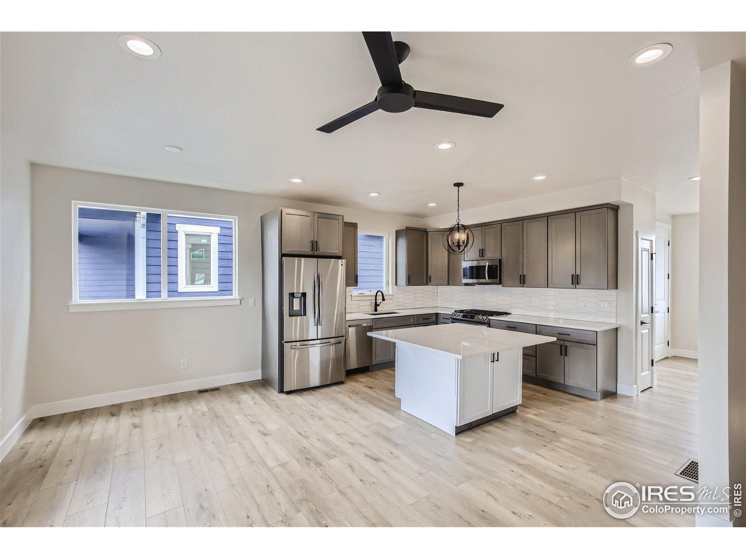 1335 Baker St