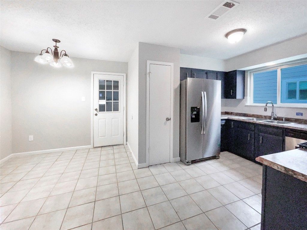 9813 Meadowheath Drive