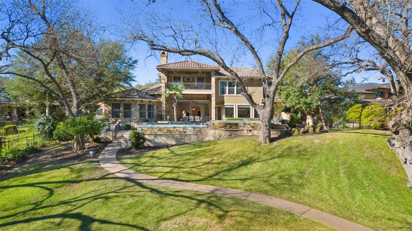 8800 Big View Drive