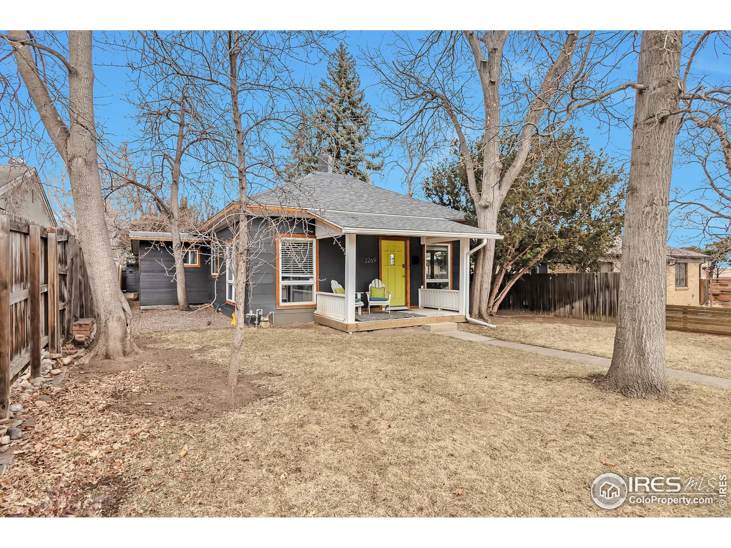 2269 Mariposa Ave