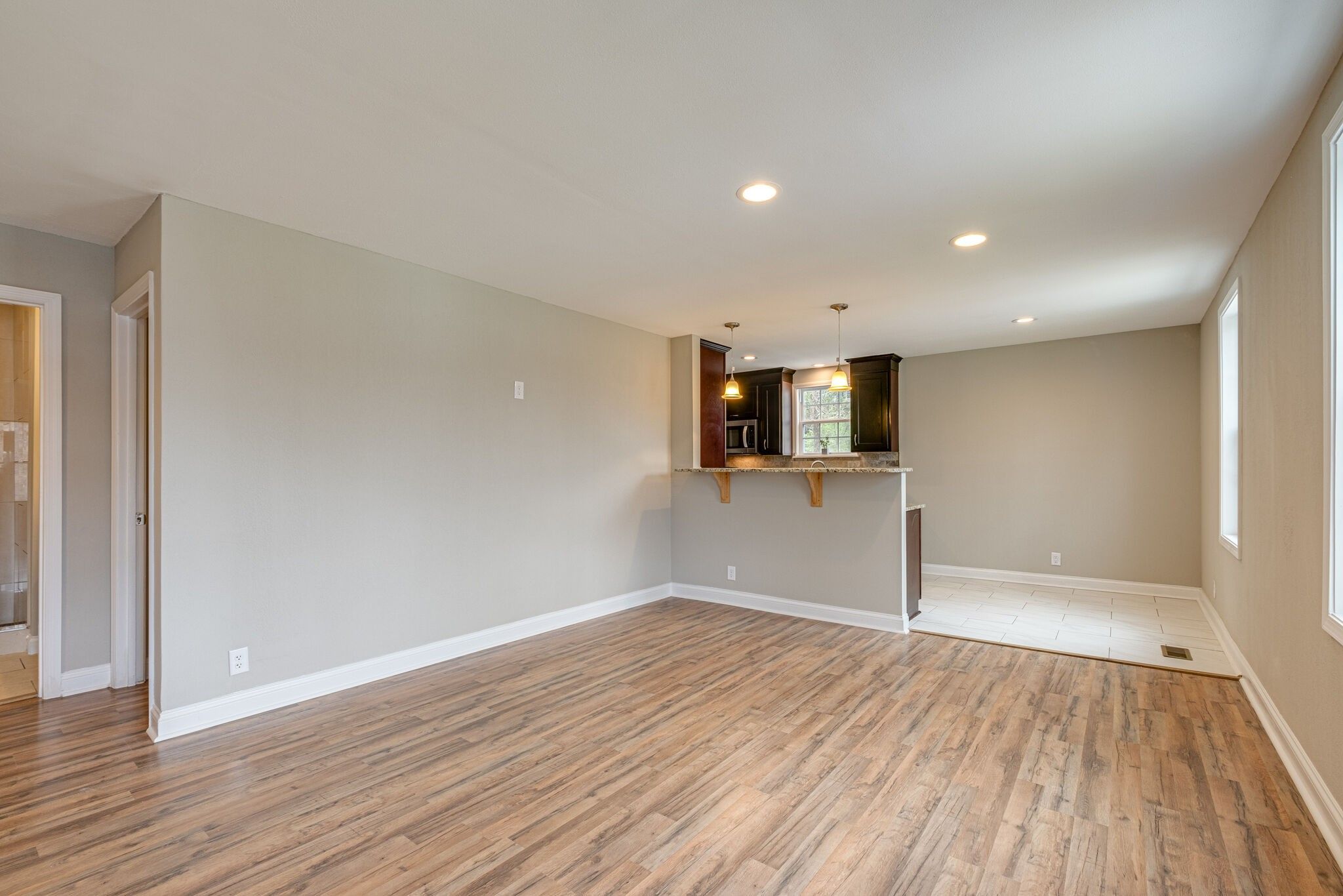 204 Hopewood Ct