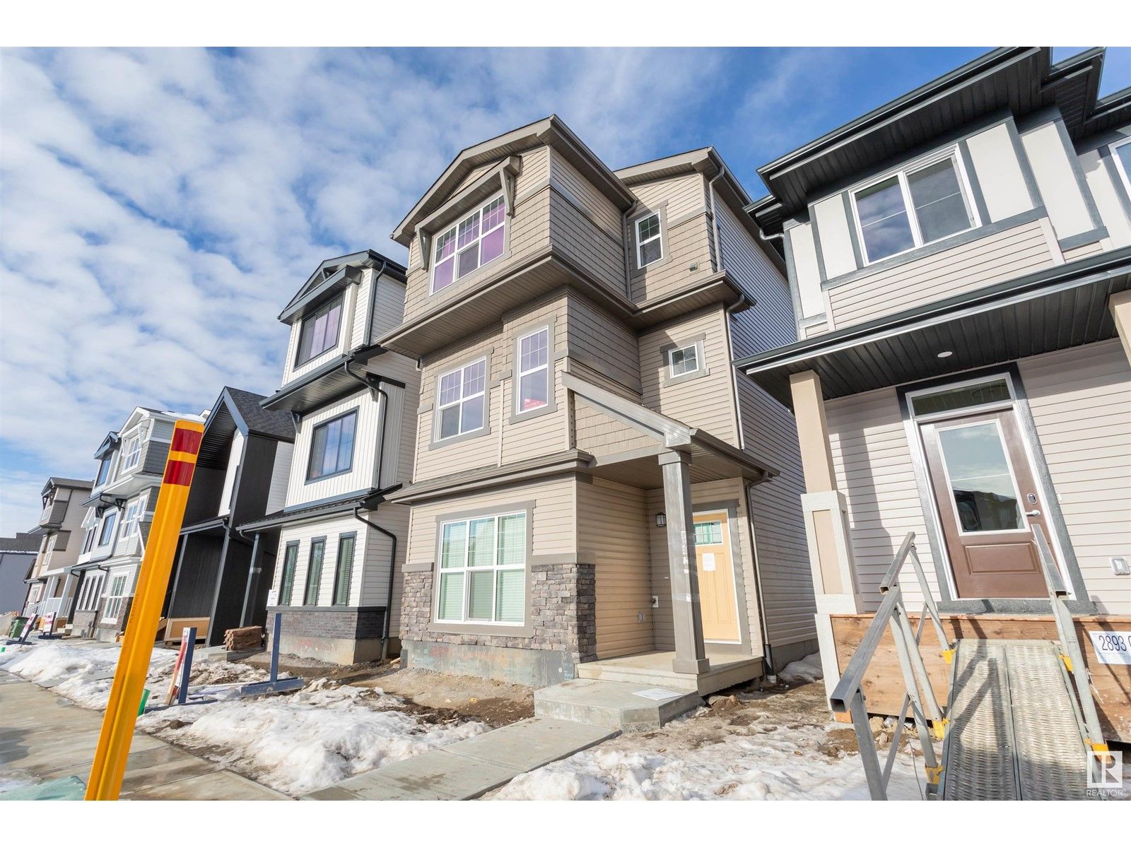 2895 COUGHLAN GR SW SW