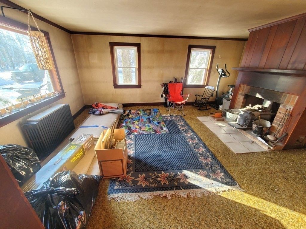 102 Egremont Plain Rd