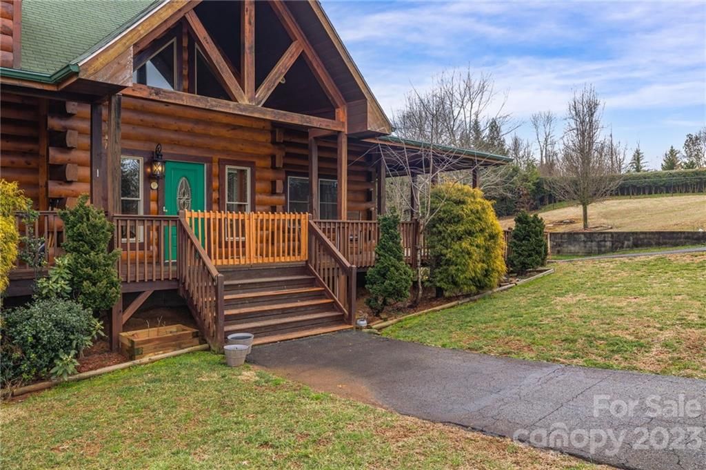 104 North Star Drive