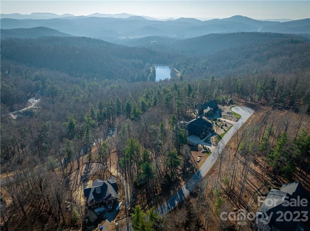 000 Hollybrook Drive