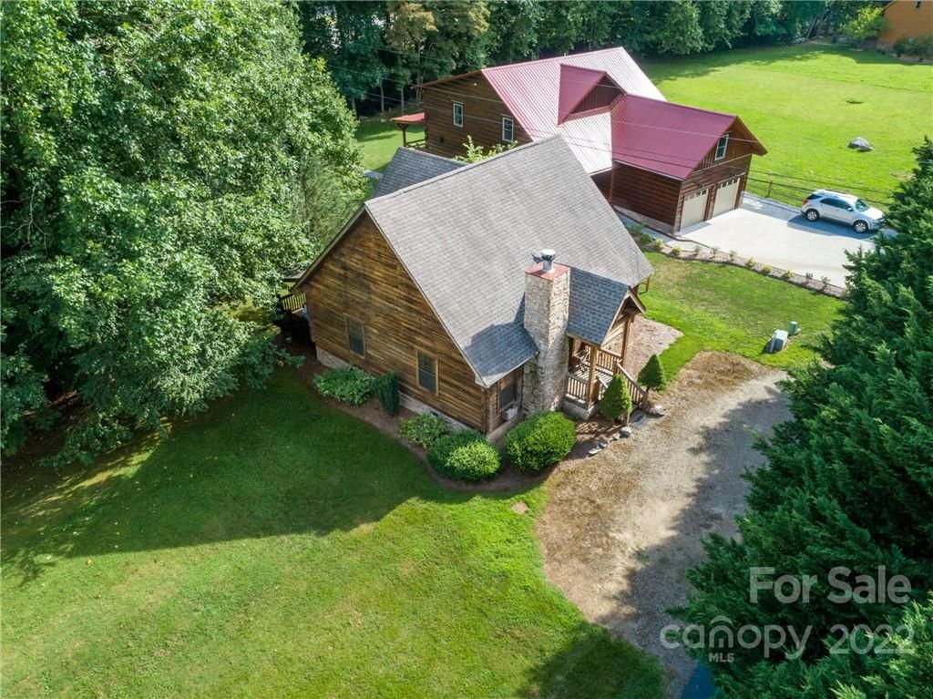 49 Breezy Creek Lane