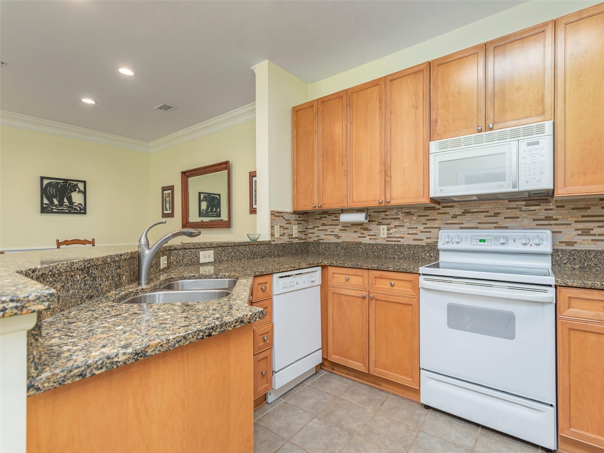 65 Glenview Lane