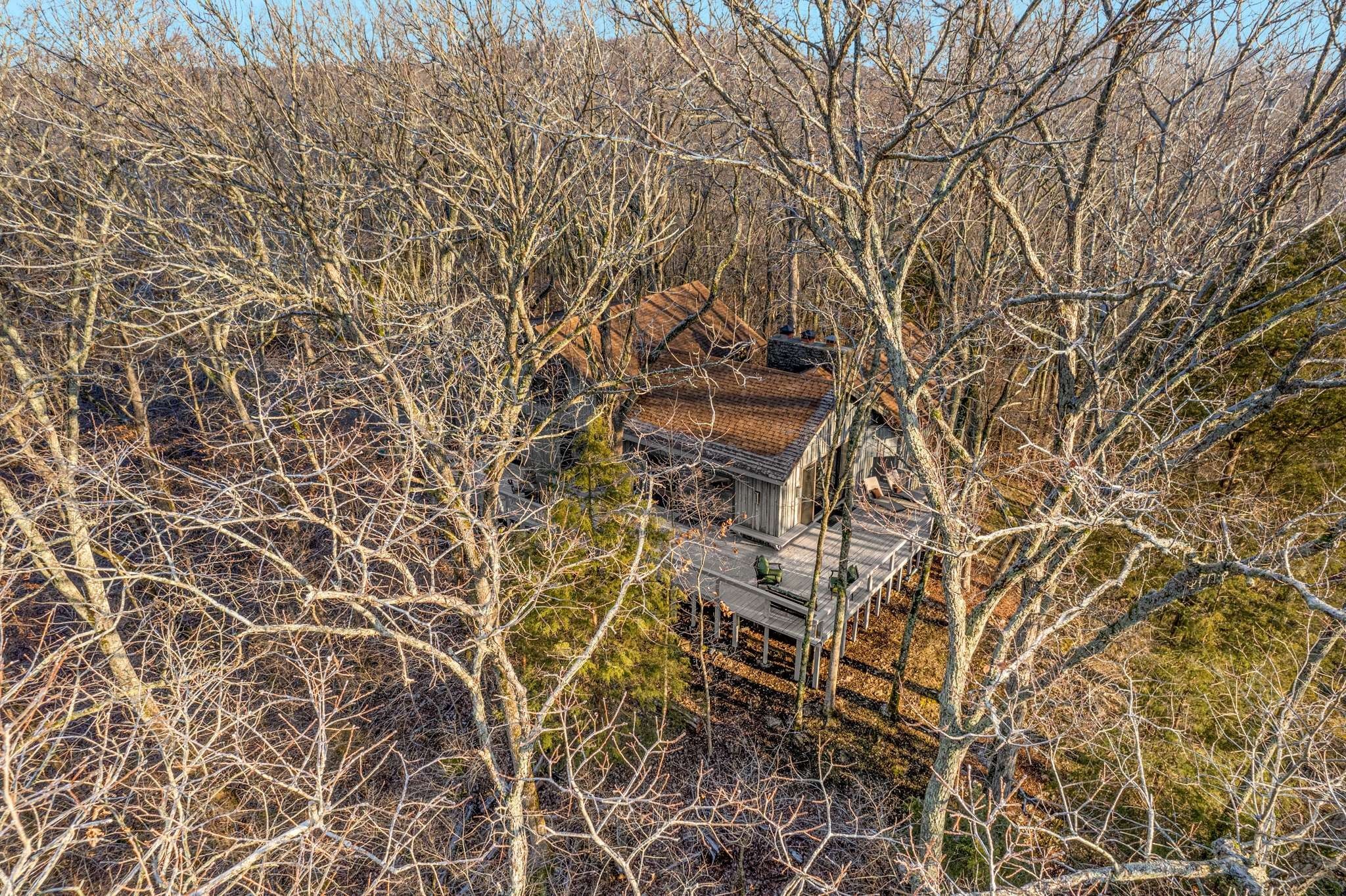 360 Vaughn Rd