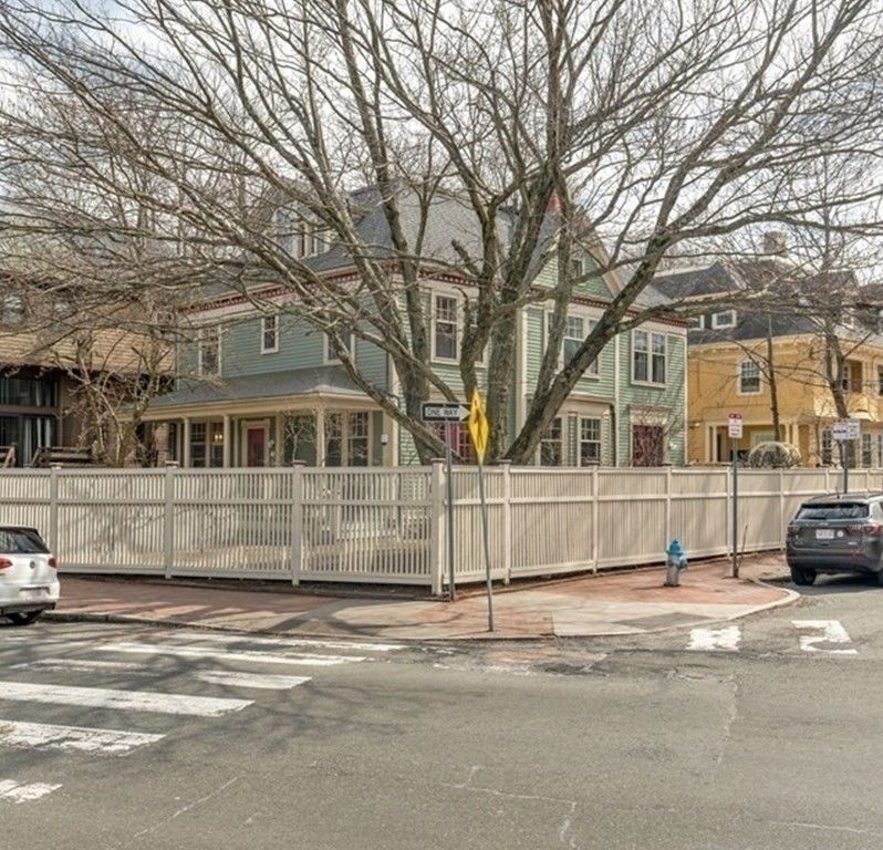 62 Kirkland Street