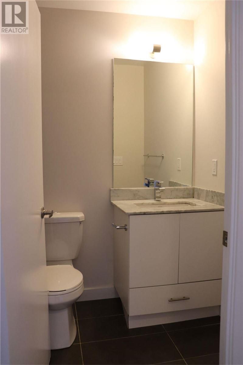 #903 -2055 DANFORTH AVE