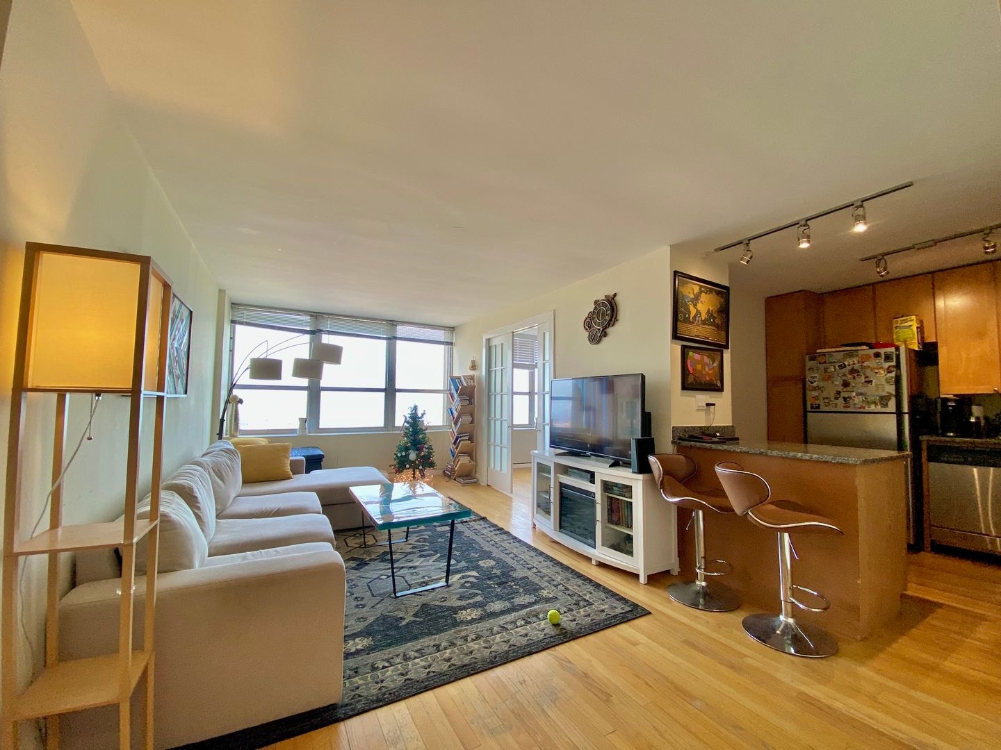 655 W Irving Park Road