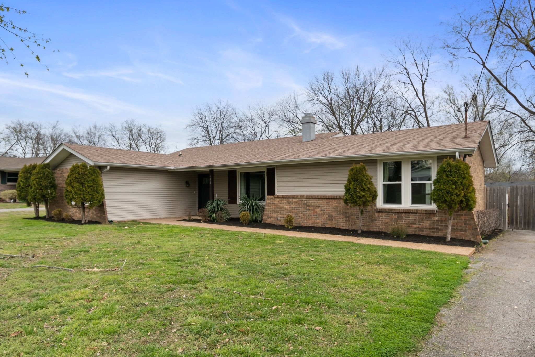 613 Denver Dr