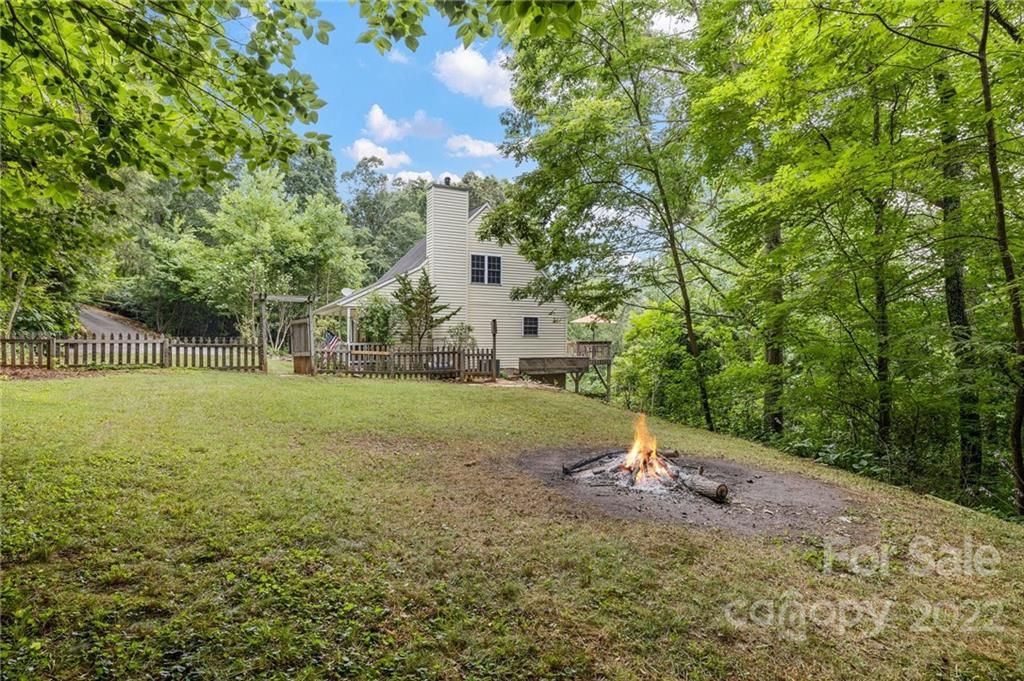 114 Daybreak Lane