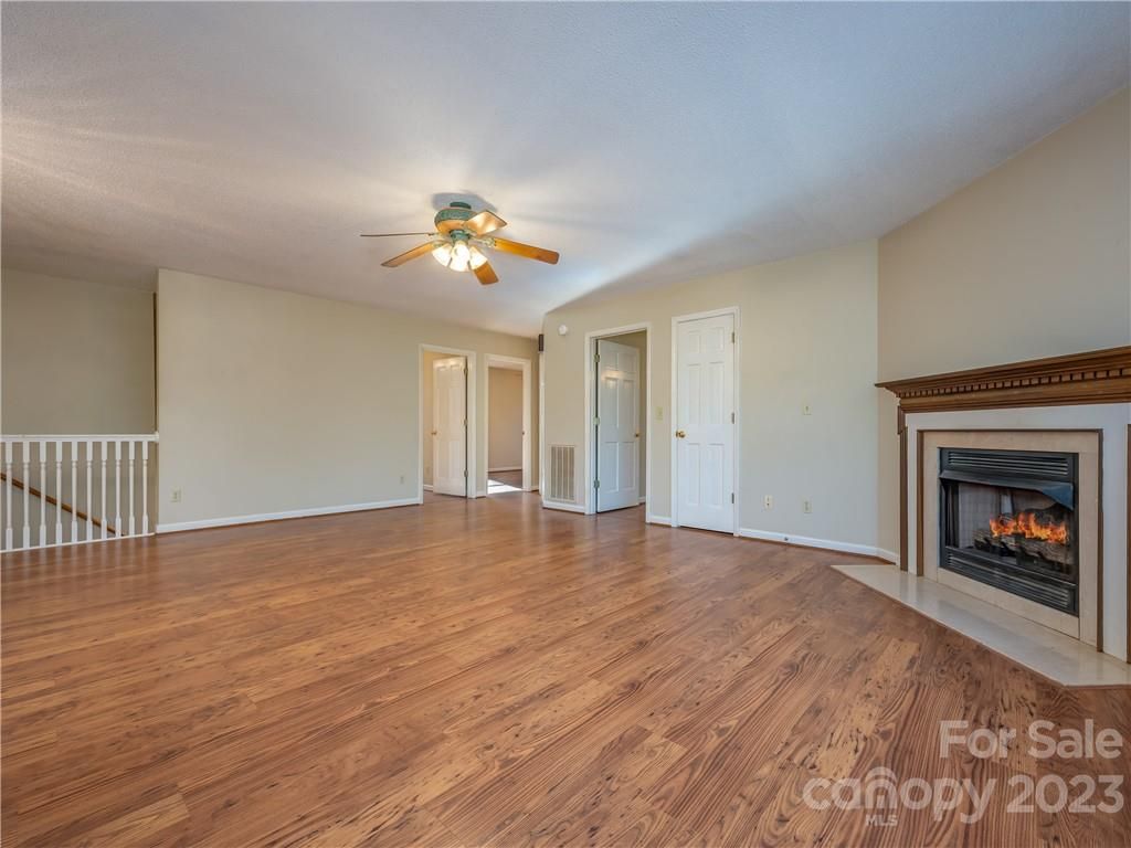 124 Mcdaniel Court