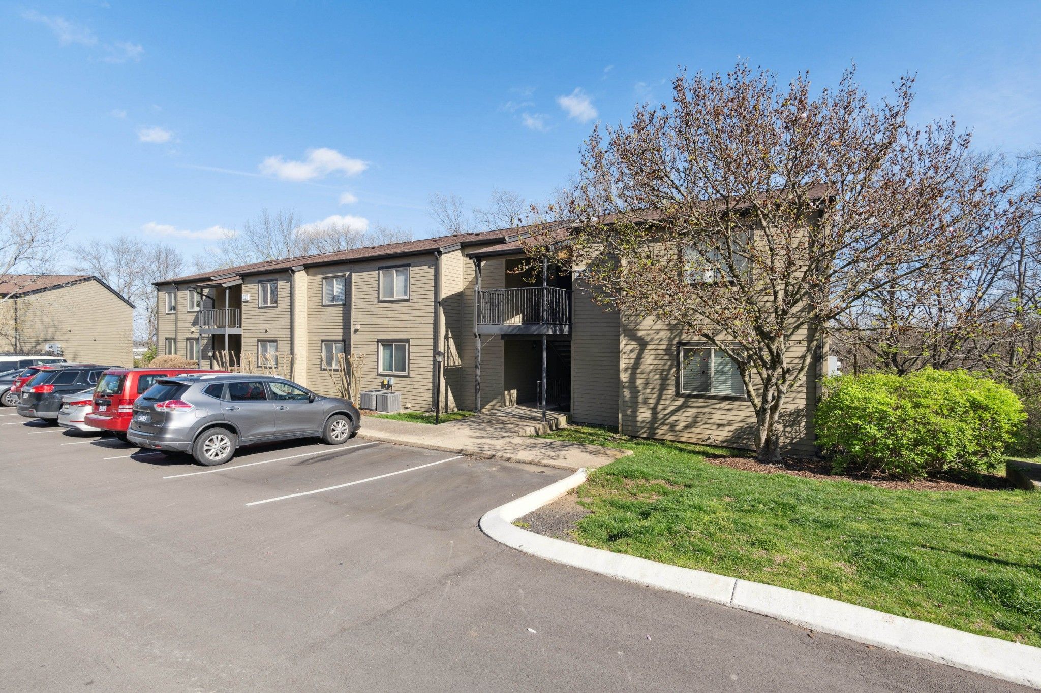 424 Summit Ridge Pl