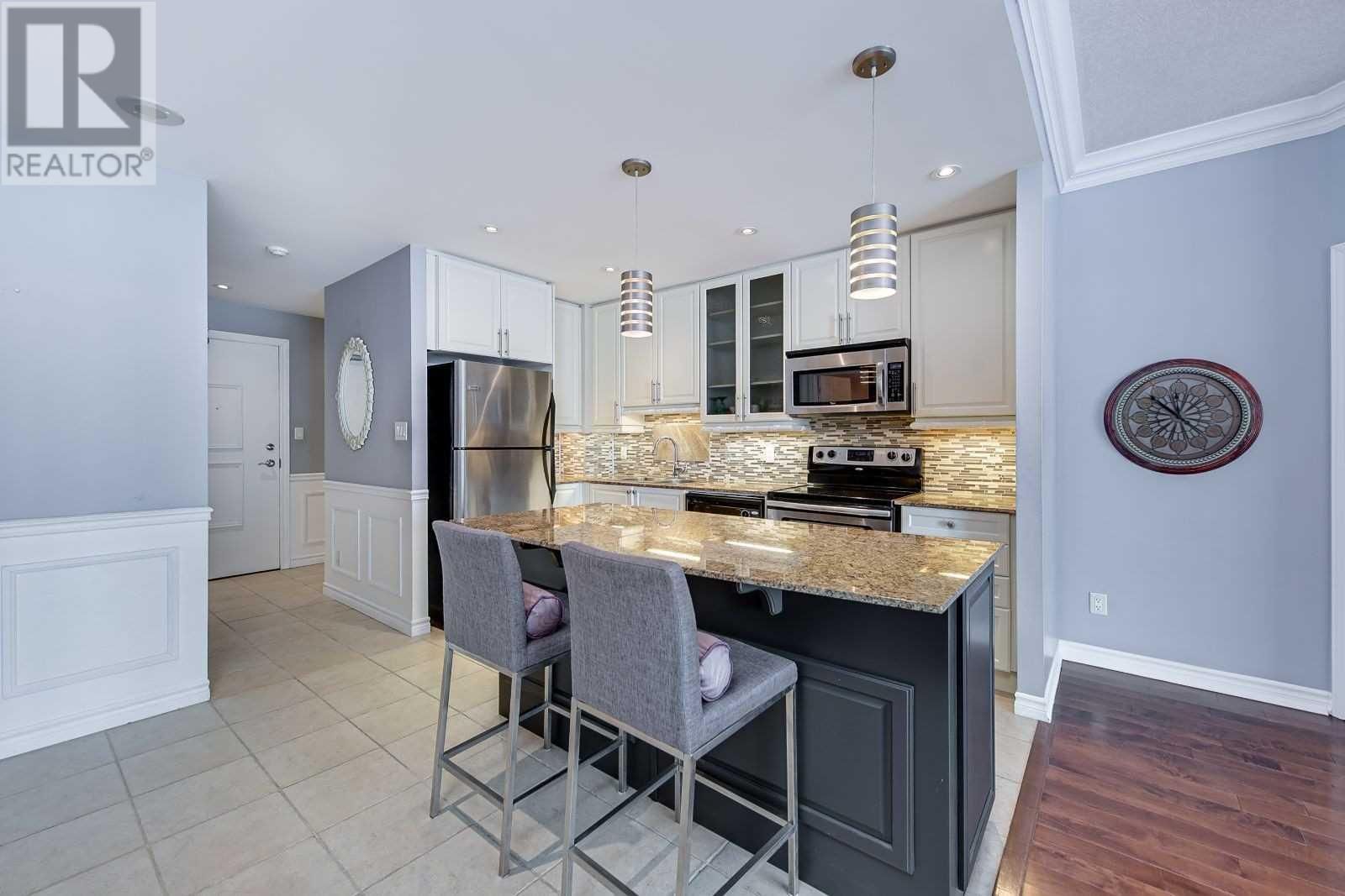 #1105 -37 ELLEN ST