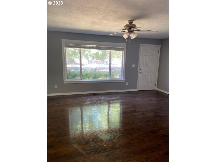 202 Benton Ave