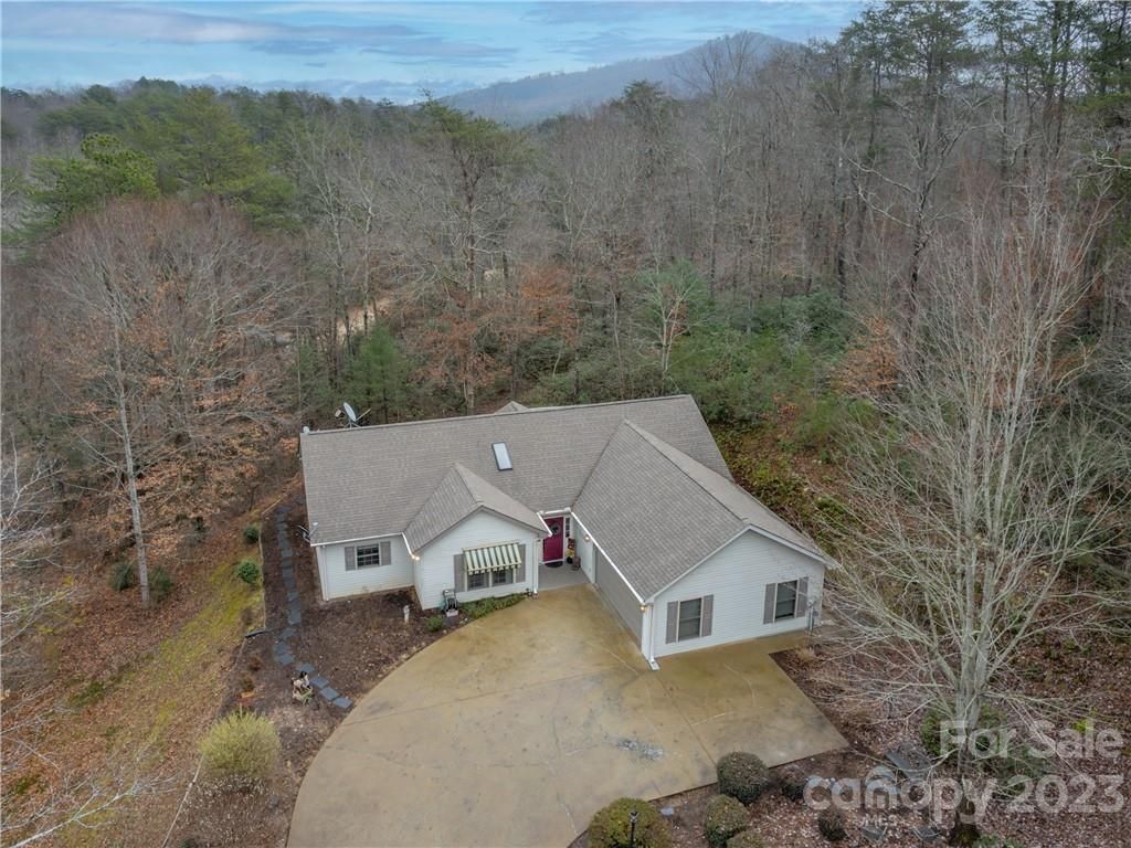 121 Stayman Court