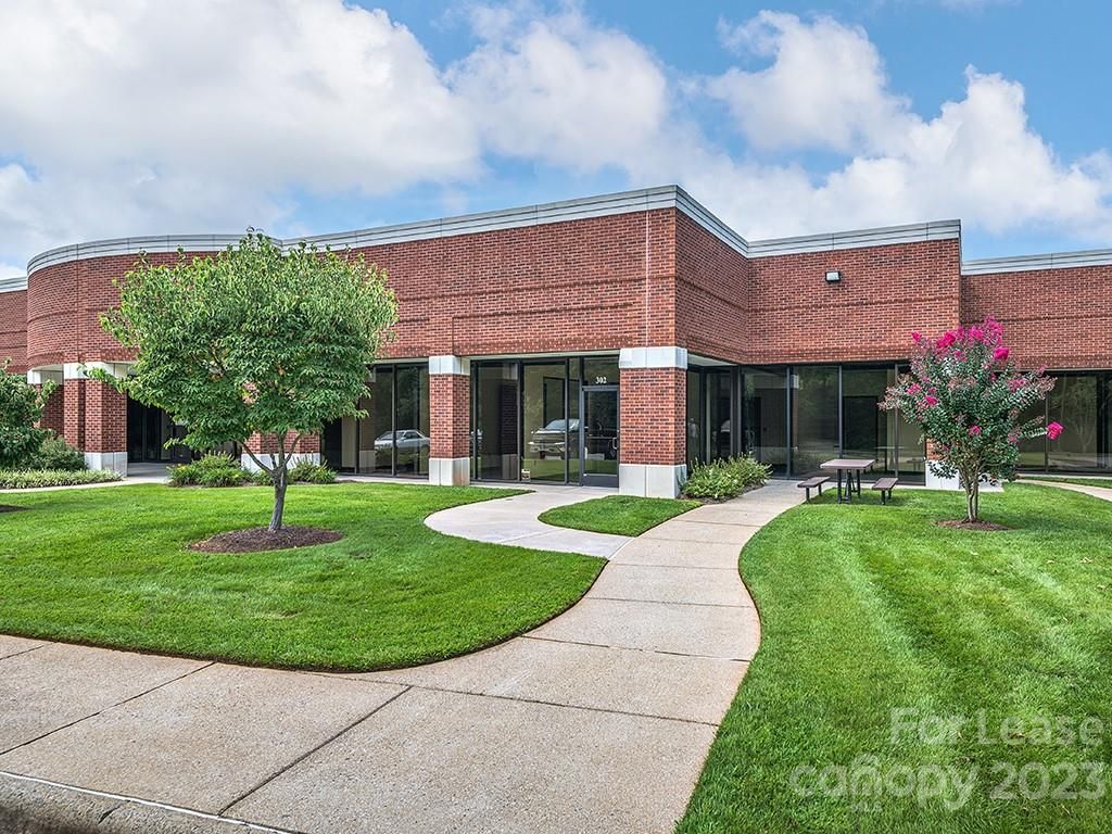 300 Ridgefield Court