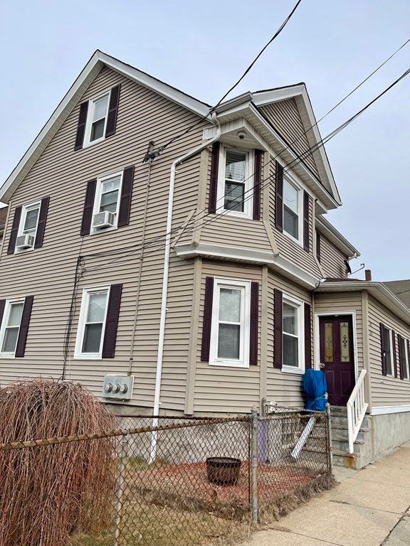 100-102 Hood St